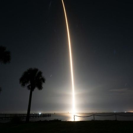 Nasa Waterfront Dolphin Suite Titusville Exterior foto