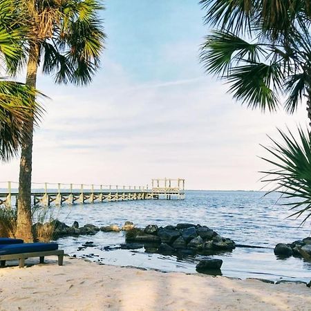 Nasa Waterfront Dolphin Suite Titusville Exterior foto
